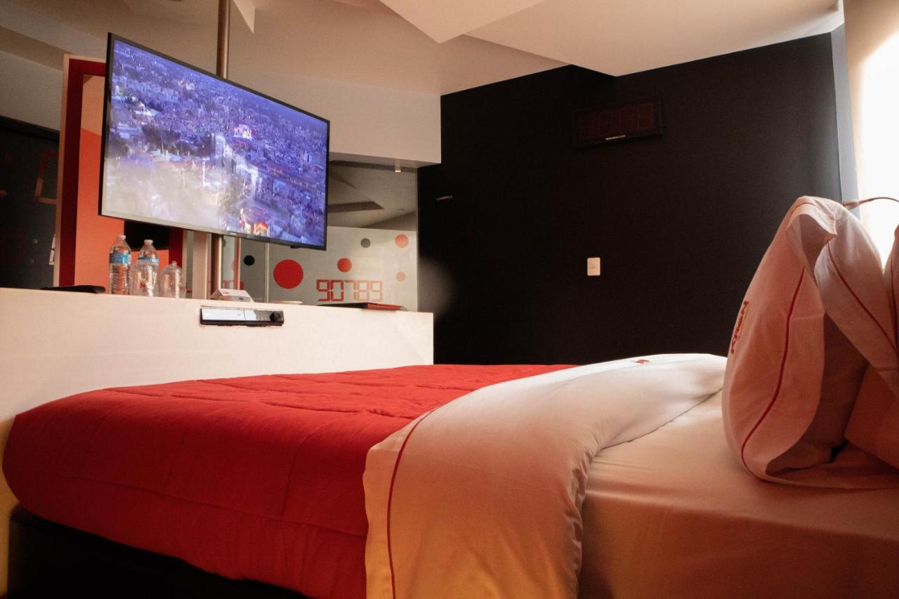 Love Hotel Kron Kota Meksiko Bagian luar foto