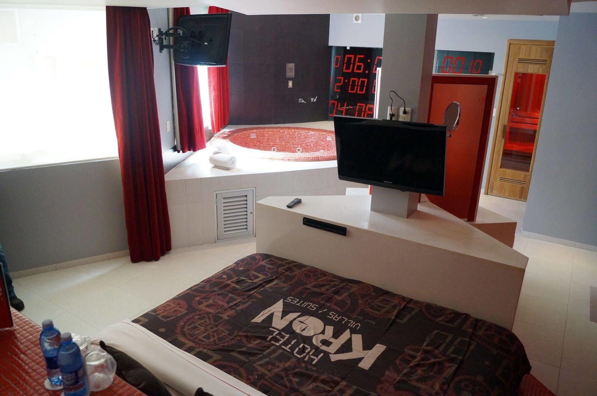 Love Hotel Kron Kota Meksiko Bagian luar foto